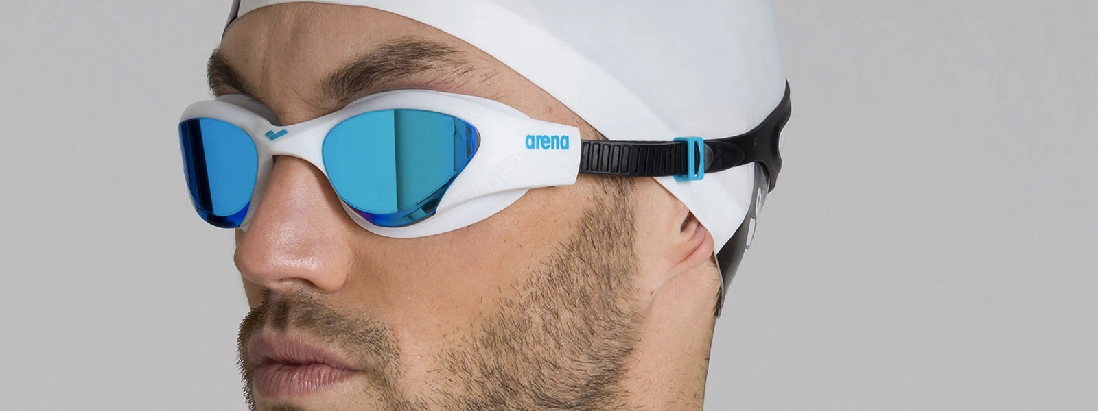 pereche de ochelari de inot buna