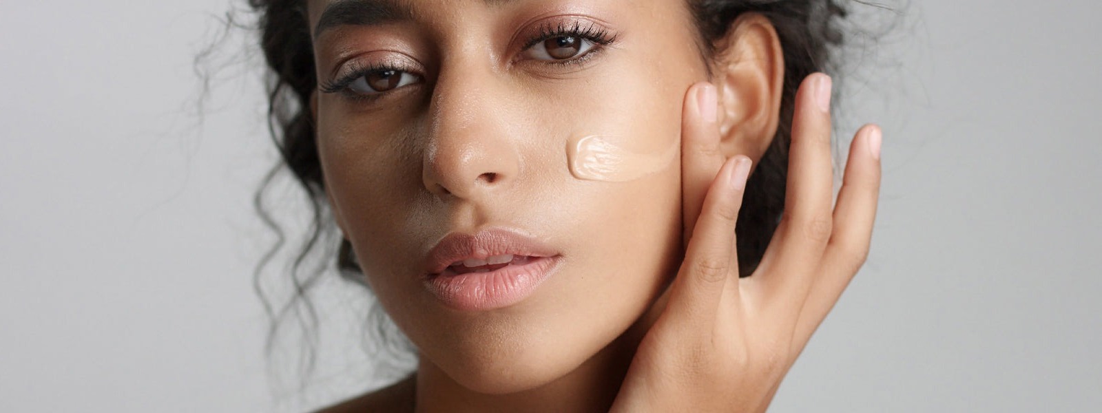 Cel mai bun anticearcan concealer